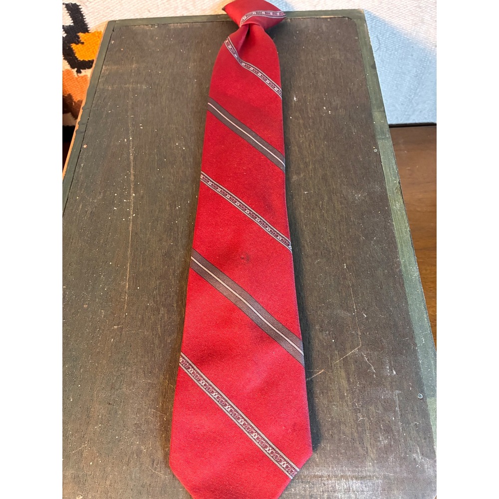 Ketch Clip-On Necktie Mens OS Red Good Diagonal Stripe Vintage Style Accessory
